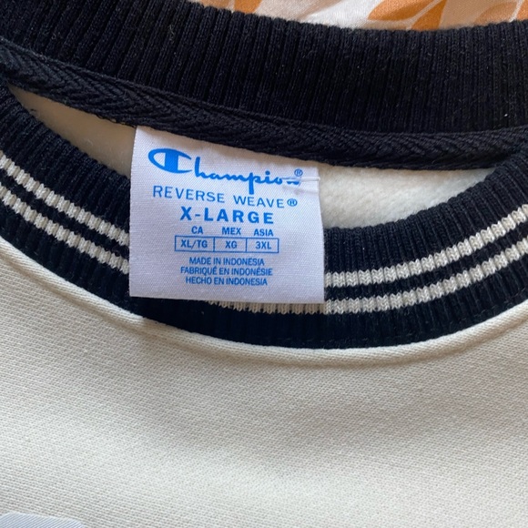 Champion Men’s Premium Reverse Weave Crew, PHYS. Ed. Size XL Mens. BNWT. - Picture 3 of 6